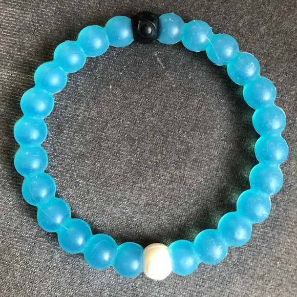 5 gently used lokai bracelets each bracelet is $9 - Picture 4 of 6